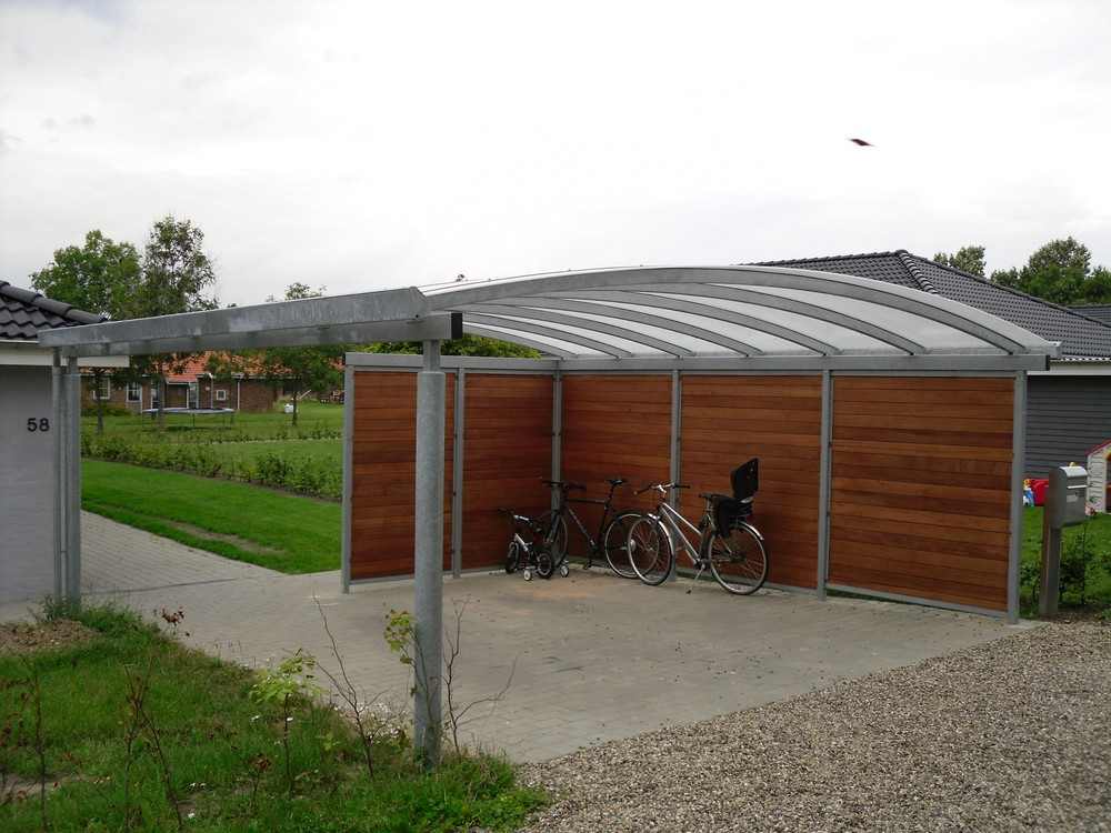 Buet Carport Med Beklædning